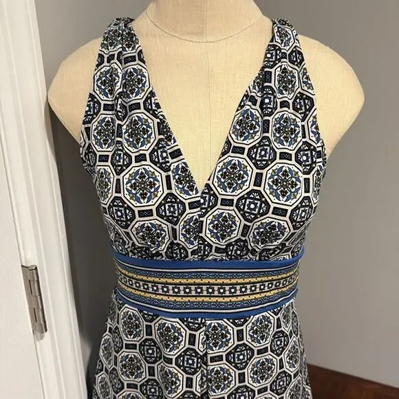 Max Studio Empire Dress V Neck Medallion  Size XS - Picture 2 of 13